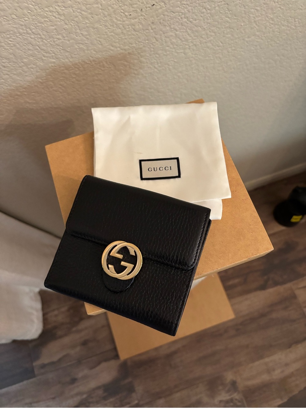 Gucci Interlocking GG Leather Black Compact Wallet